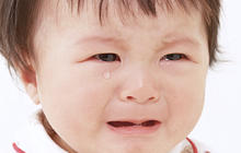 子供の泣き顔